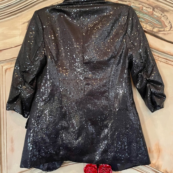 Arden B Black Sequin Jacket size Small. Fits more like an XS. - Picture 4 of 11